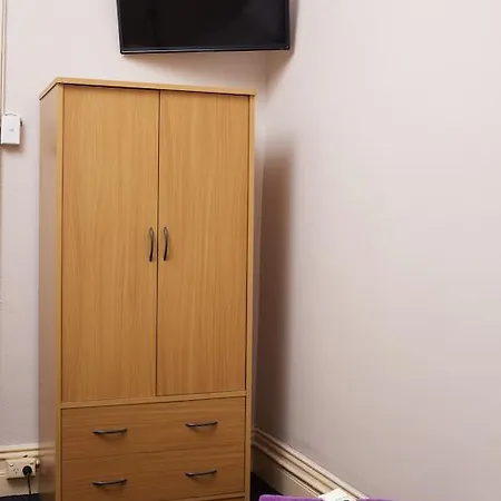 The Cally Hotel Warrnambool Room photo
